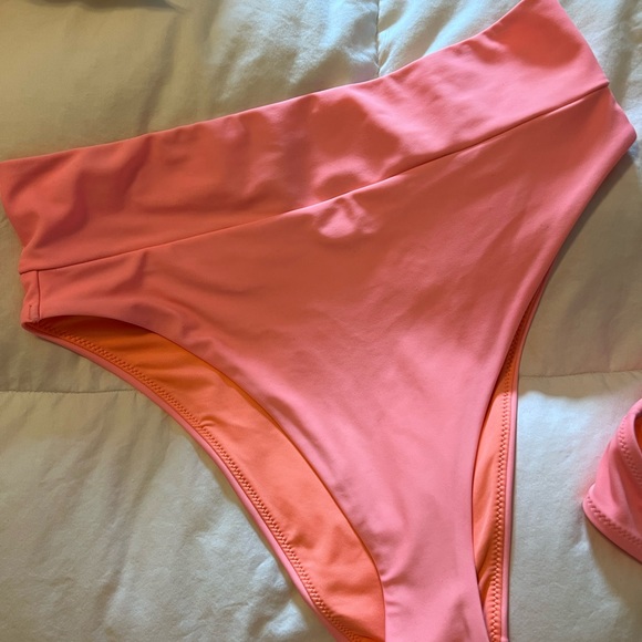 Aerie high waisted/high cut L bottoms and M lined top - Picture 5 of 10